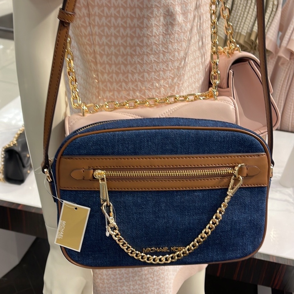 Michael Kors Jet Set Item Large East West Zip Chain Crossbody XBody
Indigo - Picture 13 of 16